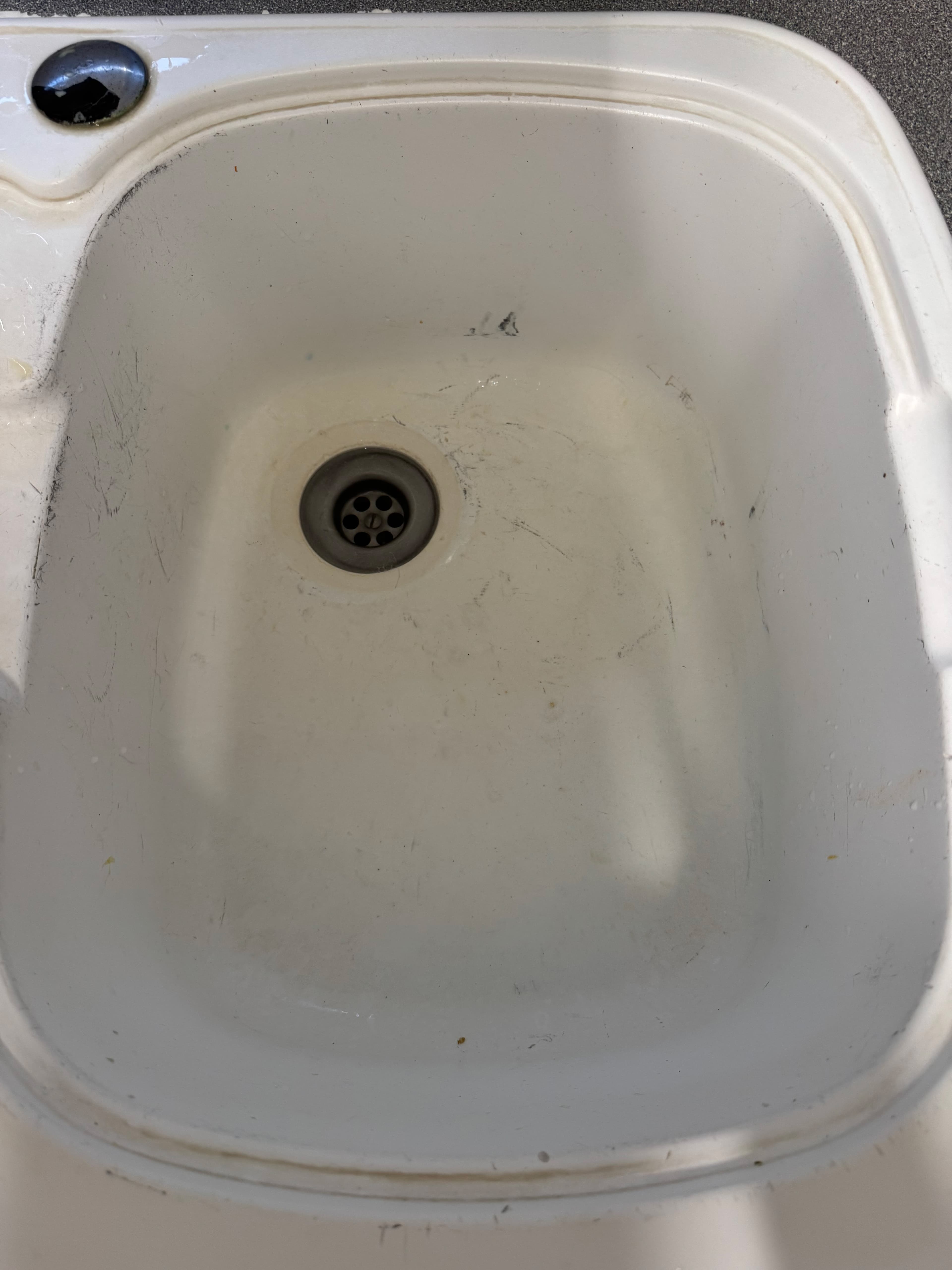 Kitchen Sink before cleaning